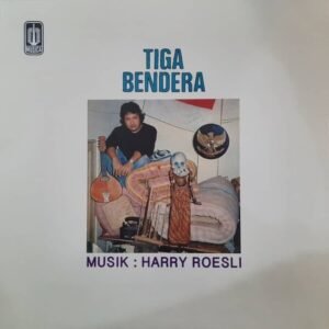 HARRY ROESLI - Tiga Bendera