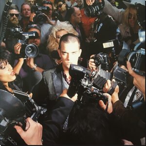 ROBBIE WILLIAMS - Life Thru A Lens
